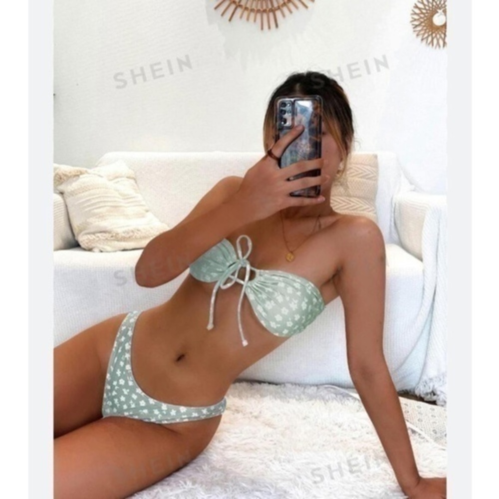 New Green & White Floral Print Bikini Size Small